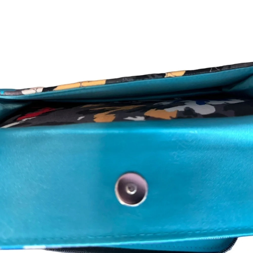 Vera Bradley Splash Floral Accordion Clutch Wallet - Picture 11 of 11